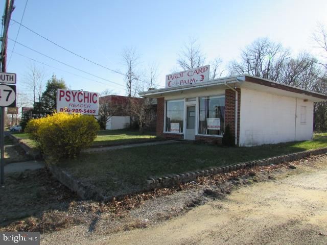 3542 S Delsea Dr, Vineland, NJ 08360